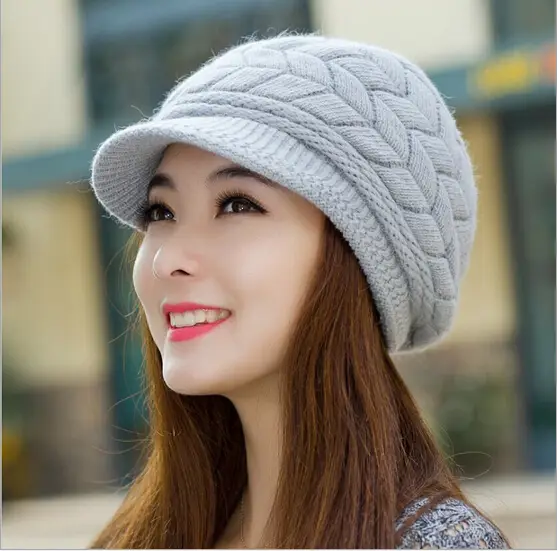 Aneka macam topi wanita Korea dengan berbagai desain dan warna