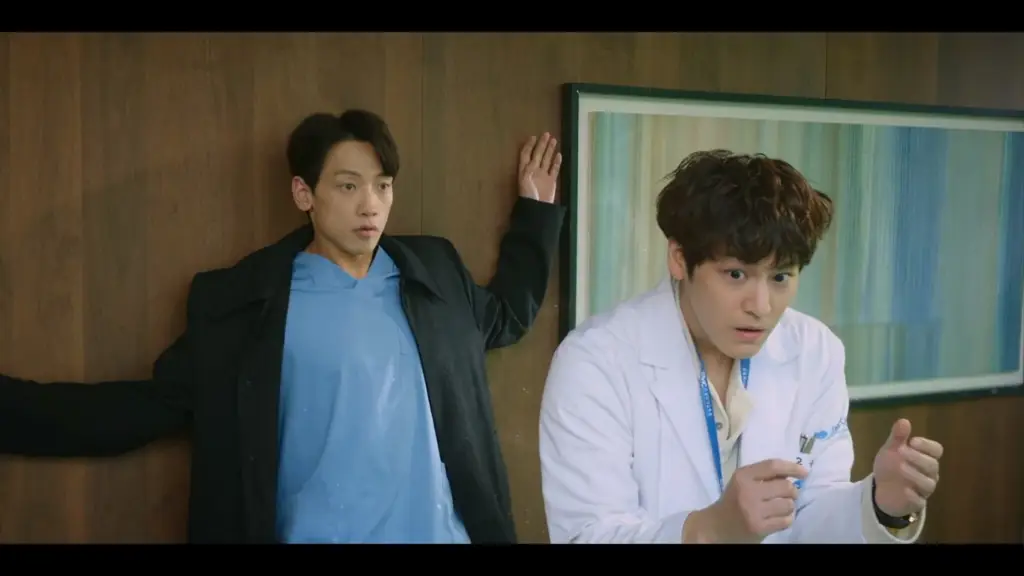 Gambar poster drama Ghost Doctor