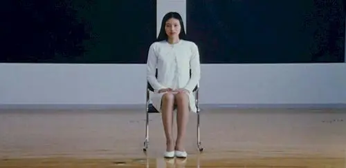 Adegan film yang dibintangi Asami Mizuhara