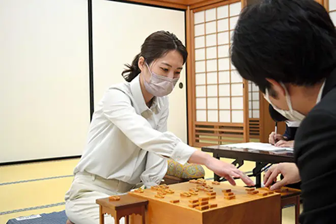 Hiyori Kojima, pemain shogi cantik