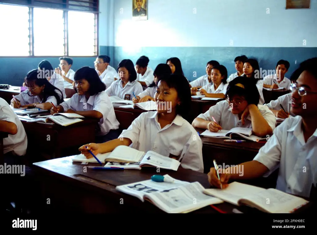 Interior kelas modern di SMA Muhammadiyah 1 Jakarta