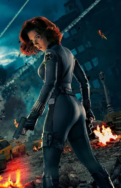 Scarlett Johansson sebagai Black Widow