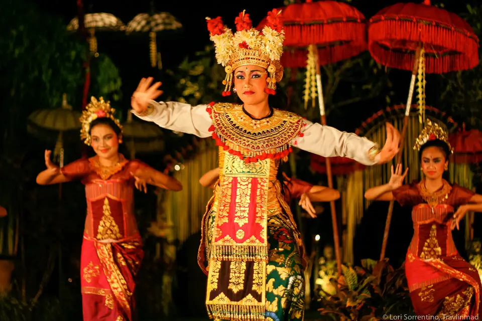 Pementasan Tari Tradisional Bali