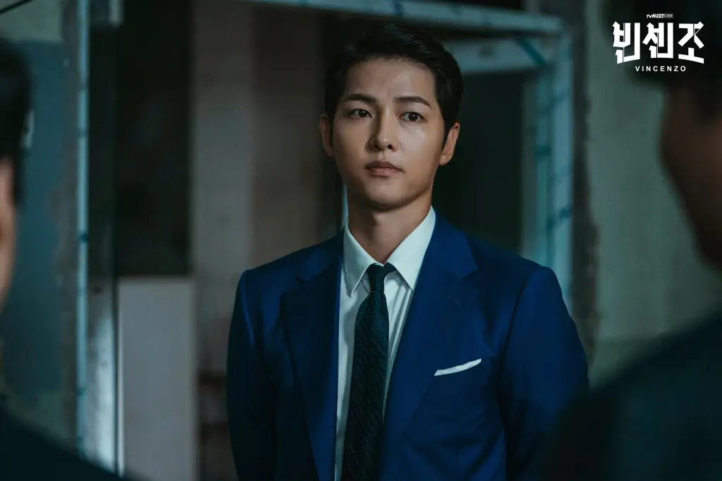 Adegan Song Joong Ki dalam drama Vincenzo