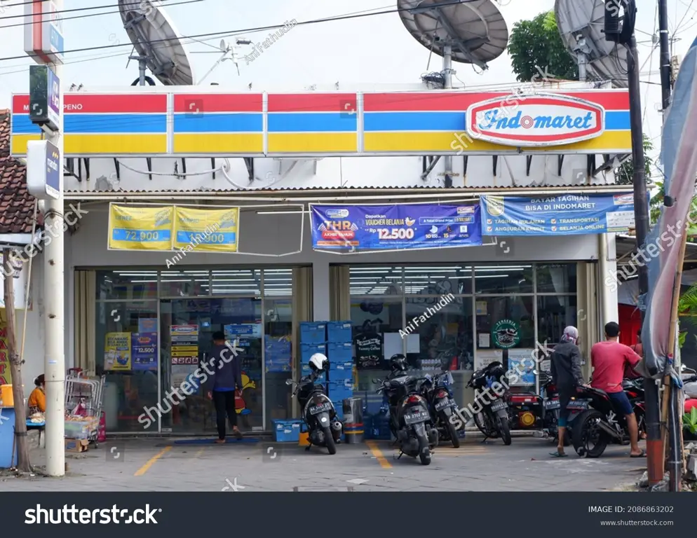 Interior toko Indomaret