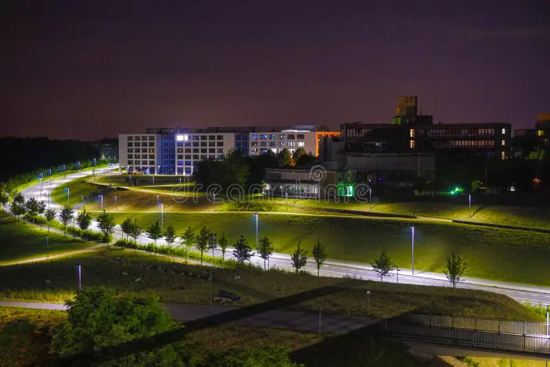 Suasana kampus di malam hari