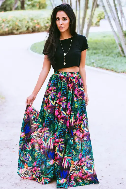 Ootd Crop Top Hijab dengan Rok Panjang