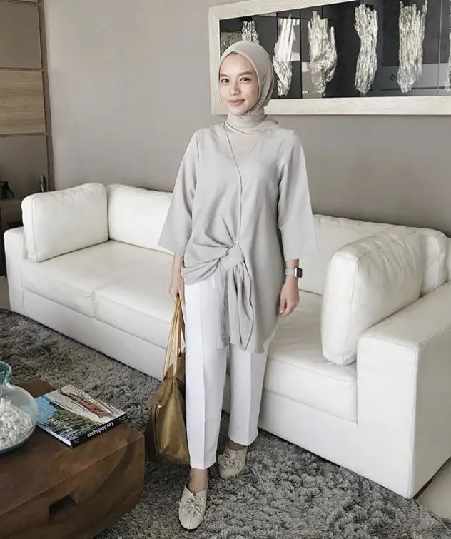 Inspirasi ootd kondangan simple hijab celana dengan atasan warna pastel dan celana kulot