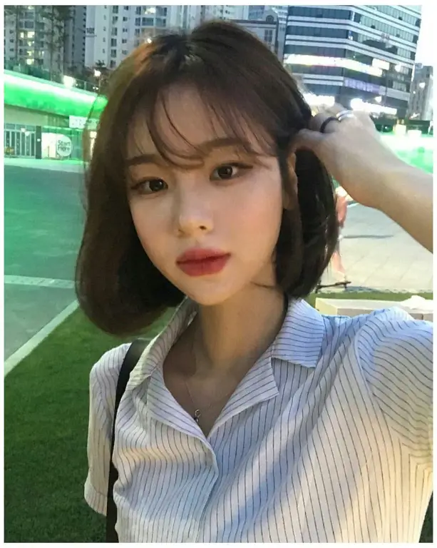 Gaya rambut pendek wanita Korea dengan poni