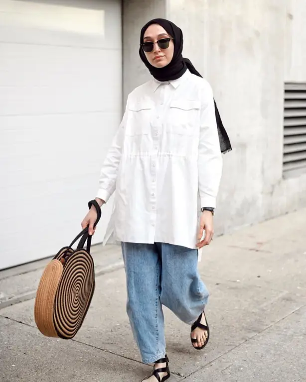 Ootd formal hijab dengan kemeja putih