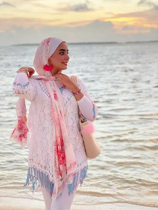 Ootd hijab merah putih yang stylish dan modern