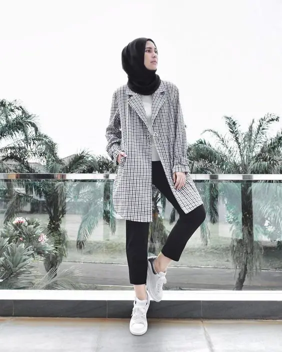 OOTD hijab kasual dengan blazer