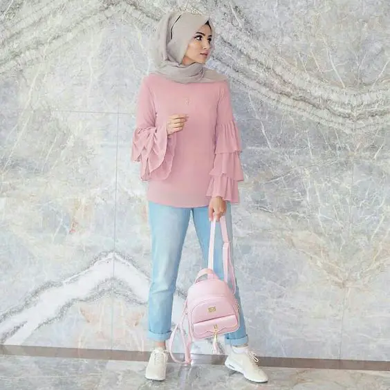 Inspirasi padu padan hijab pastel dengan berbagai outfit