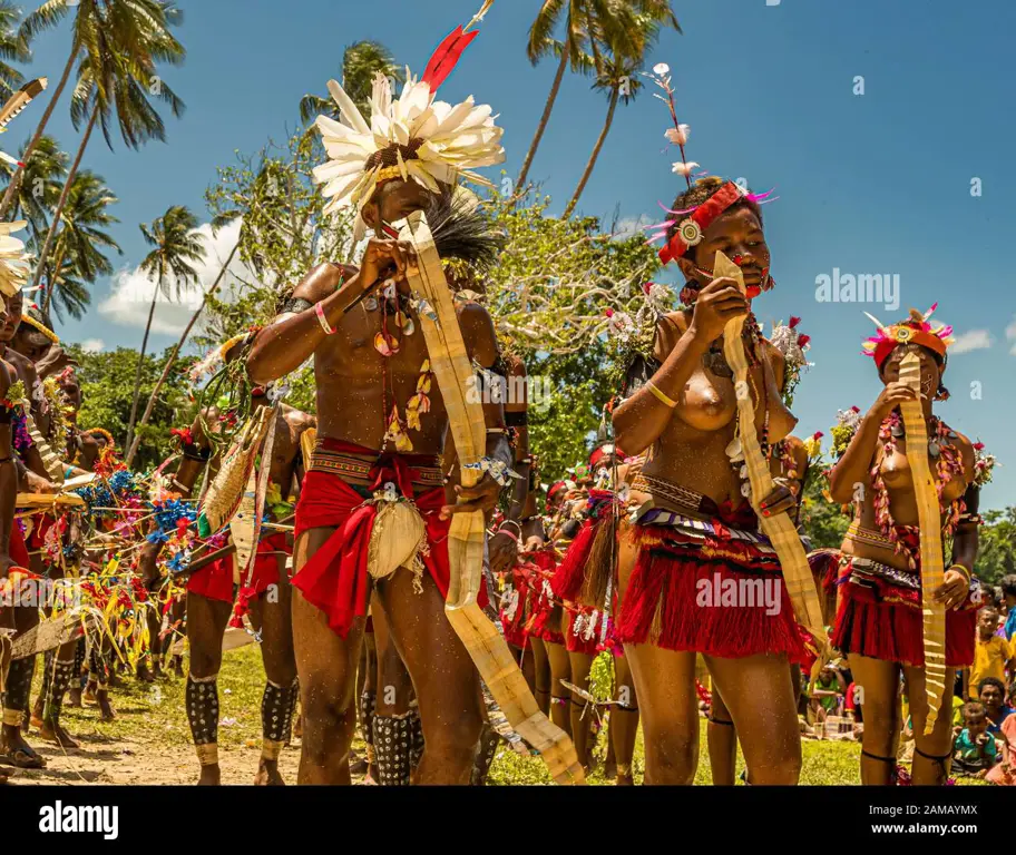 Tari tradisional Papua yang memukau