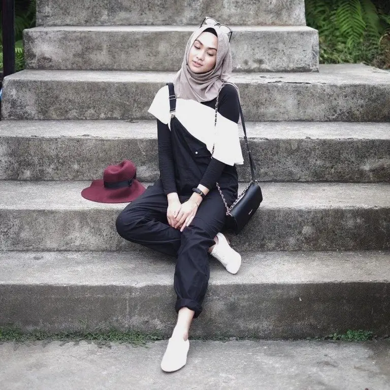 Berbagai model baju sabrina hijab yang stylish dan modis