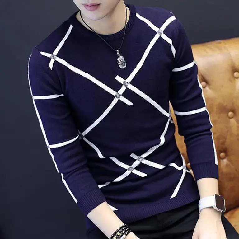 Berbagai model sweater Korea pria yang sedang tren