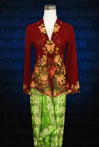 Berbagai desain kebaya modern