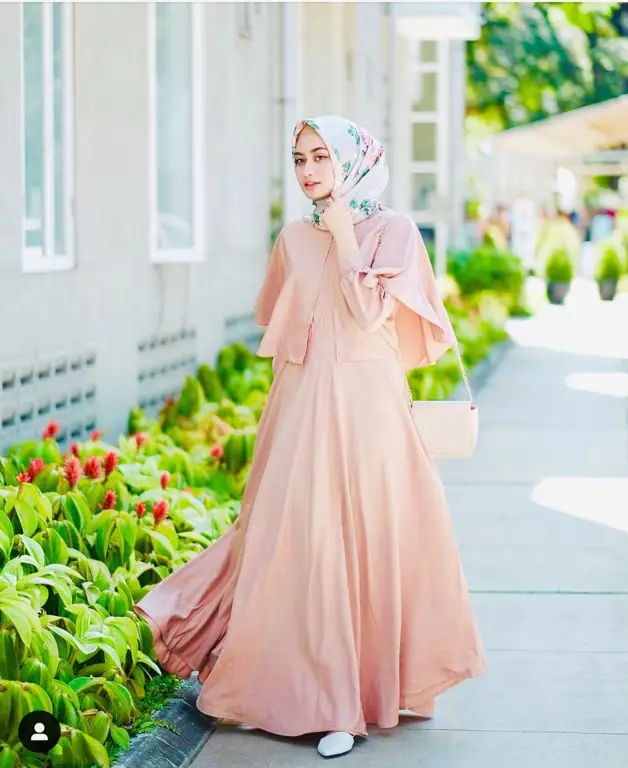 Model Dress Brokat Hijab Terbaru dengan Sentuhan Modern