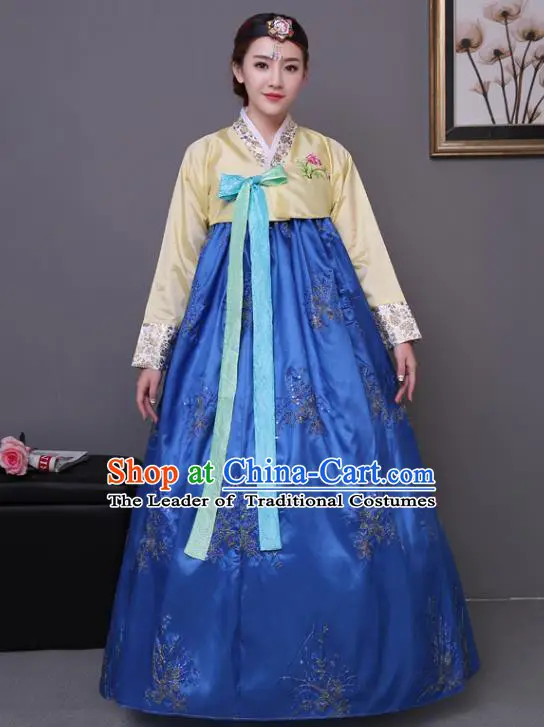 Hanbok tradisional Korea berwarna kuning