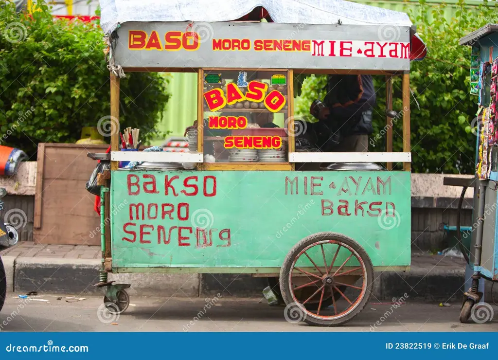 Warung penjual es segar viral di Indonesia