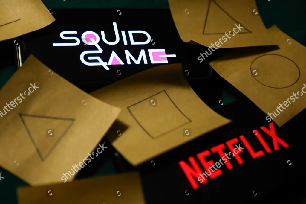 Logo Netflix dan poster Squid Game